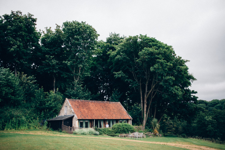Rustic Home Made Farm Wedding http://blondiephotography.co.uk/