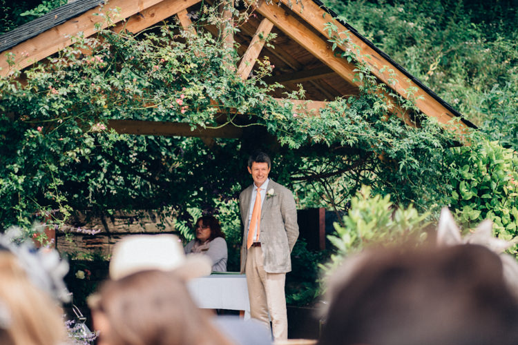 Rustic Home Made Farm Wedding http://blondiephotography.co.uk/