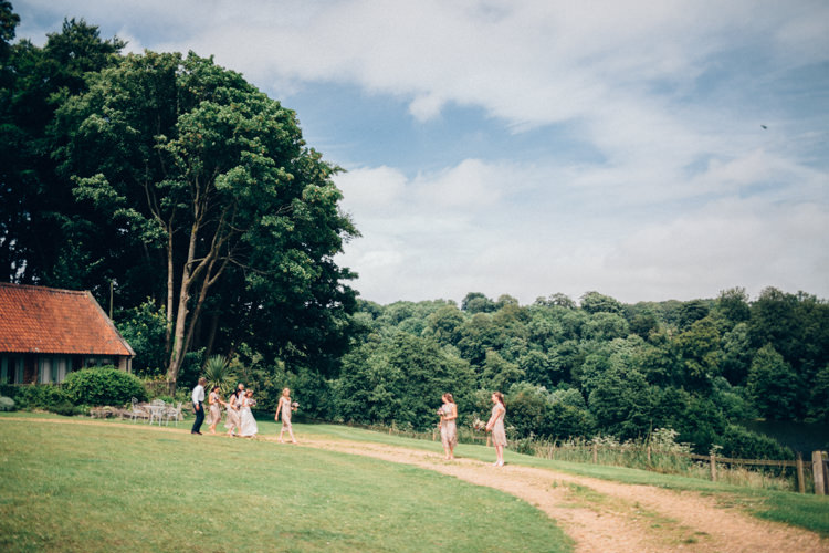 Rustic Home Made Farm Wedding http://blondiephotography.co.uk/