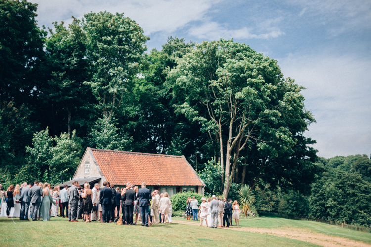 Rustic Home Made Farm Wedding http://blondiephotography.co.uk/