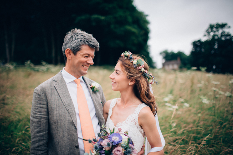 Rustic Home Made Farm Wedding http://blondiephotography.co.uk/