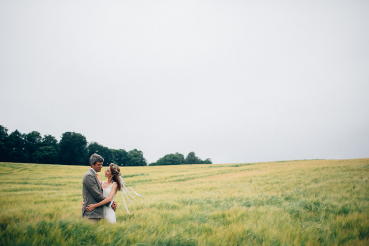 Rustic Home Made Farm Wedding http://blondiephotography.co.uk/