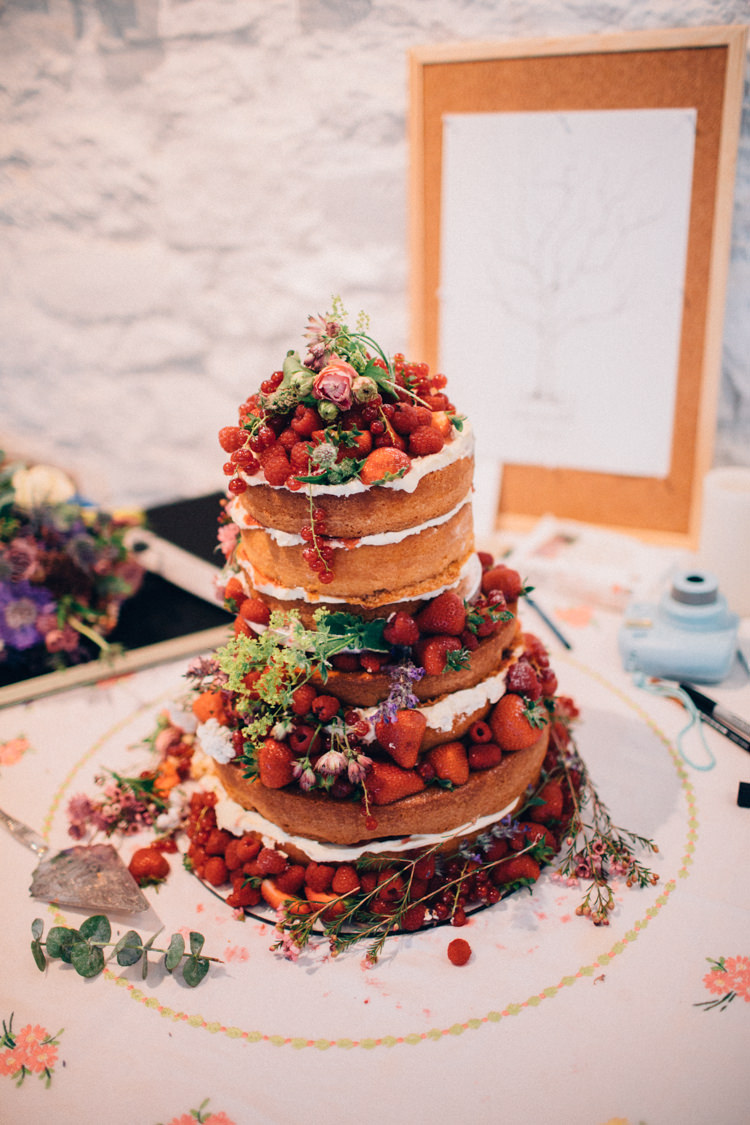 Naked Cake Sponge Fruit Berries Rustic Home Made Farm Wedding http://blondiephotography.co.uk/