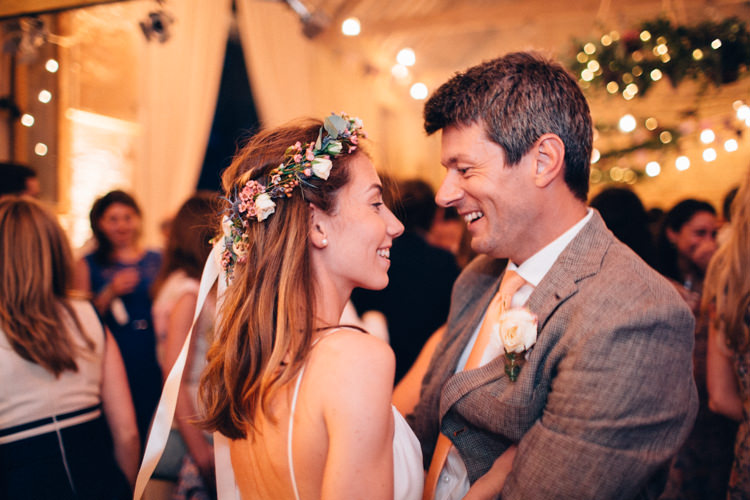 Rustic Home Made Farm Wedding http://blondiephotography.co.uk/