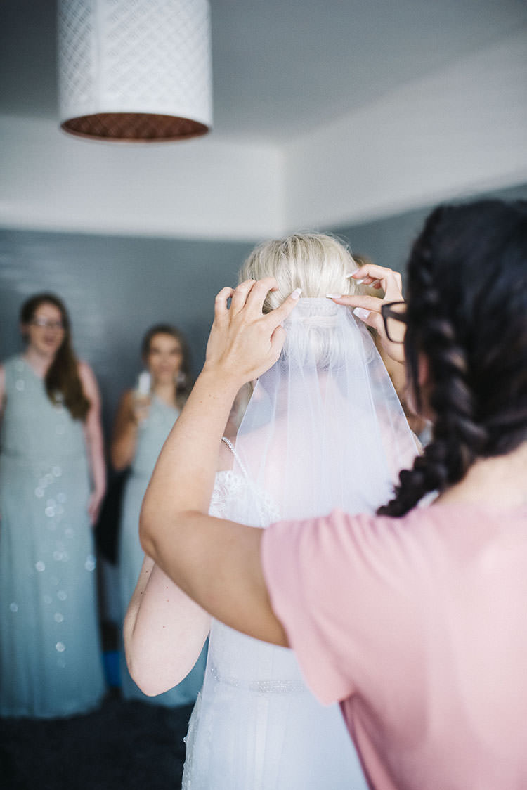 Veil Bride Bridal Accessory Mint Green Natural Wedding https://www.kerrywoodsphotography.com/