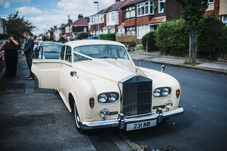 Classic Cream Car Mint Green Natural Wedding https://www.kerrywoodsphotography.com/
