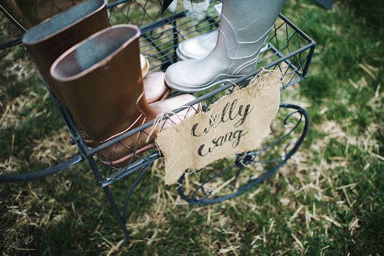 Mint Green Natural Wedding https://www.kerrywoodsphotography.com/