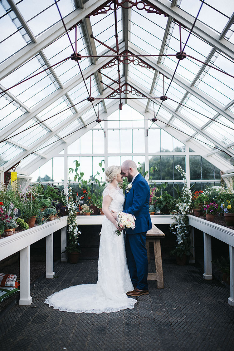Mint Green Natural Wedding https://www.kerrywoodsphotography.com/