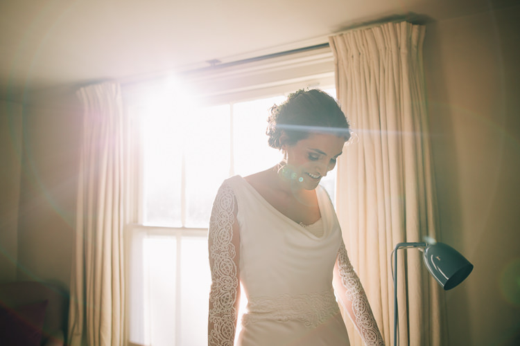 Lace Sleeves Cowl Dress Gown Bride Bridal Regency Suzanne Neville Elegant Cosy Winter Wedding http://www.traversandbrown.co.uk/