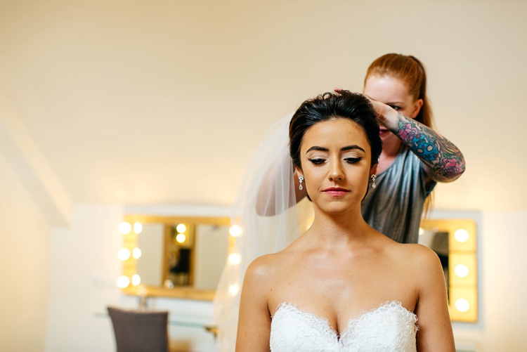 Bride Bridal Make Up Style Glamorous Elegant Stylish Floral Wedding http://www.jordannamarston.com/