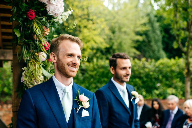 Elegant Stylish Floral Wedding http://www.jordannamarston.com/