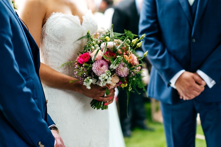 Elegant Stylish Floral Wedding http://www.jordannamarston.com/