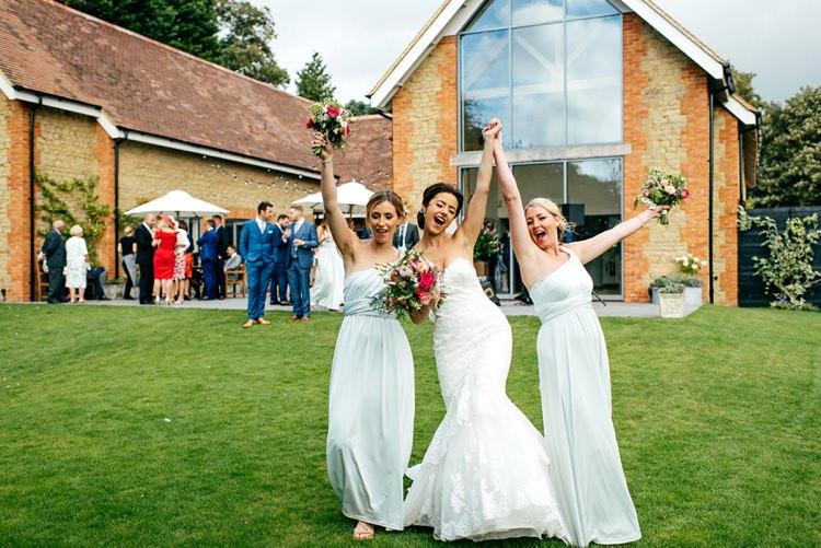 Elegant Stylish Floral Wedding http://www.jordannamarston.com/