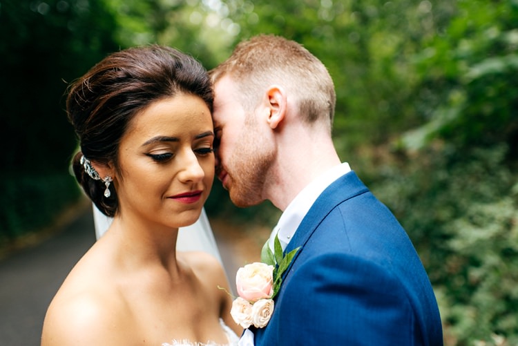 Elegant Stylish Floral Wedding http://www.jordannamarston.com/