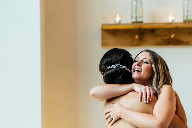 Elegant Stylish Floral Wedding http://www.jordannamarston.com/