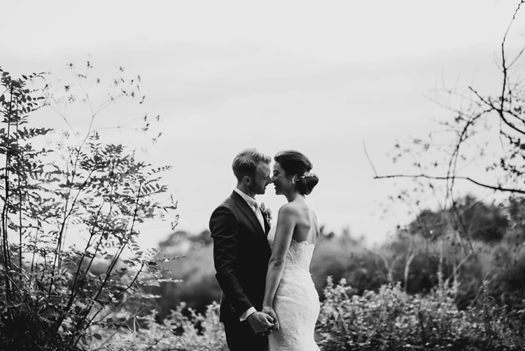 Elegant Stylish Floral Wedding http://www.jordannamarston.com/