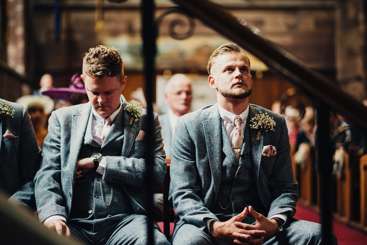 Quirky Crafty Rustic Barn Wedding http://www.stevebridgwoodphotography.co.uk/