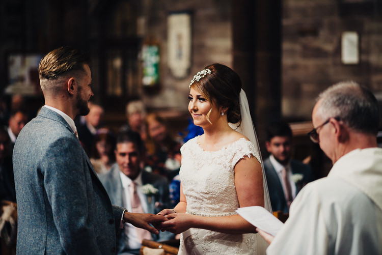 Quirky Crafty Rustic Barn Wedding http://www.stevebridgwoodphotography.co.uk/