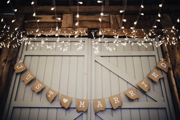 Hessian Bunting Quirky Crafty Rustic Barn Wedding http://www.stevebridgwoodphotography.co.uk/