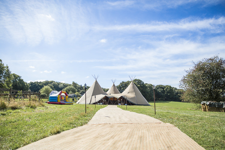 Boho Country Tipi Wedding http://www.gabriellemcmillan.com/