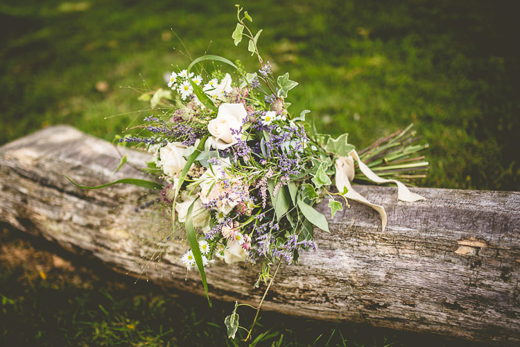 Wild Natural Bouquet Flowers Bride Bridal Hessian Rustic Bohemian DIY Barn Wedding http://lovethatsmilephotography.com/