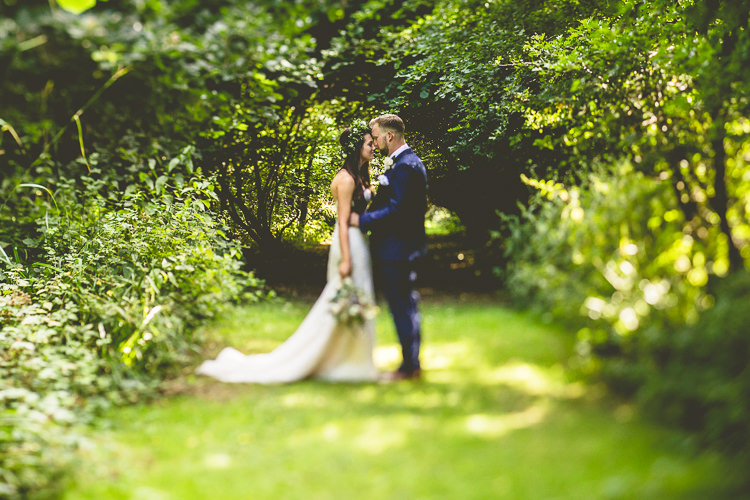 Rustic Bohemian DIY Barn Wedding http://lovethatsmilephotography.com/