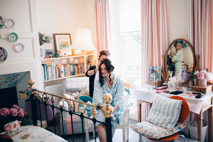 Pretty Quintessential English Country Garden Wedding http://blondiephotography.co.uk/
