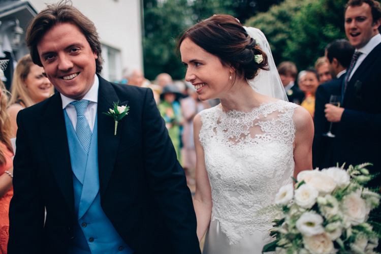 Pretty Quintessential English Country Garden Wedding http://blondiephotography.co.uk/