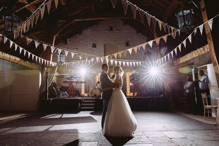 Magical Winter Rustic Wonderland Wedding http://hayleybaxterphotography.com/