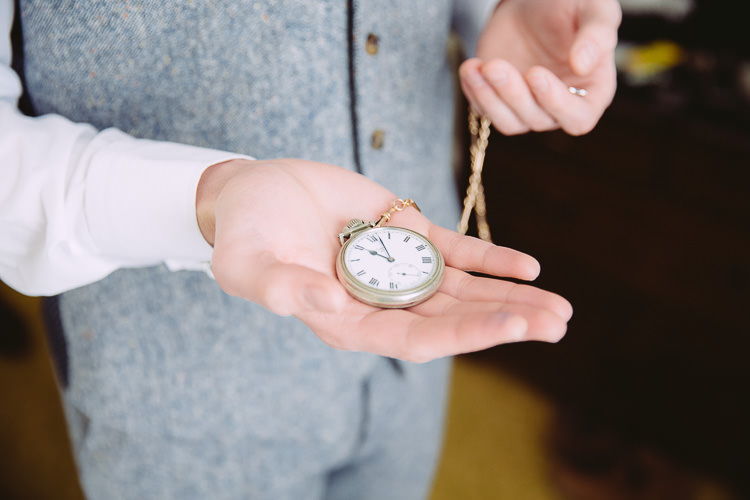 Magical Winter Rustic Wonderland Wedding http://hayleybaxterphotography.com/