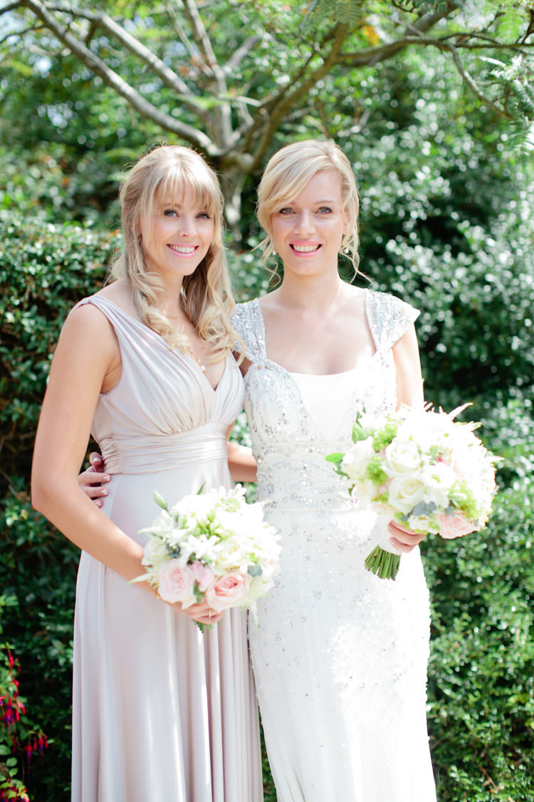 Pretty Pink Garden Party Wedding http://www.helencawtephotographyblog.com/