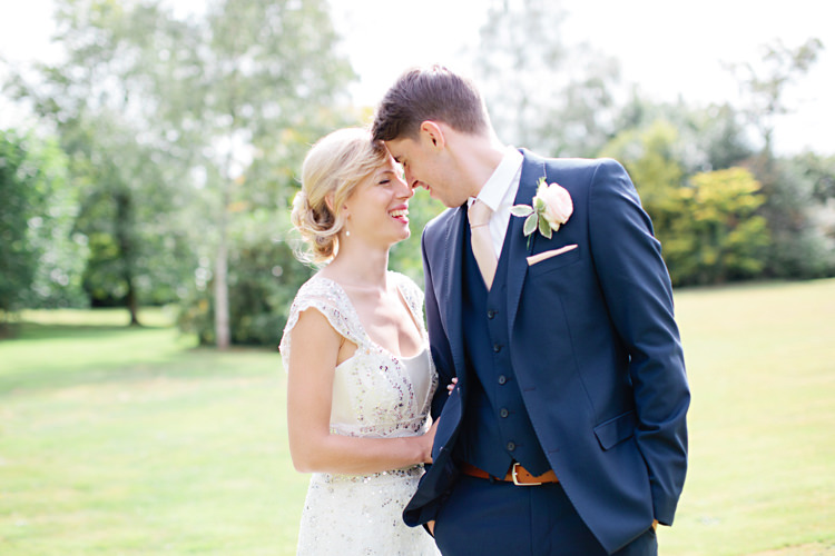 Pretty Pink Garden Party Wedding http://www.helencawtephotographyblog.com/