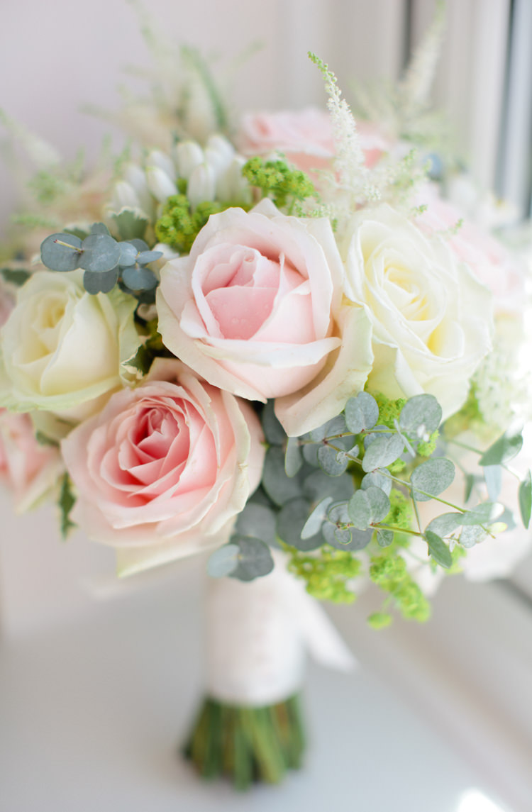 Rose Eucalyptus Cream Flowers Bouquet Bride Bridal Pretty Pink Garden Party Wedding http://www.helencawtephotographyblog.com/