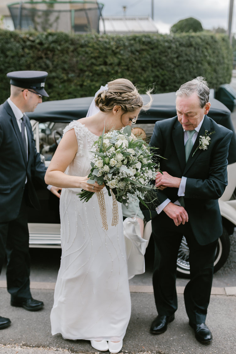 Natural Sage Green Farm Wedding https://www.loveluella.co.uk/