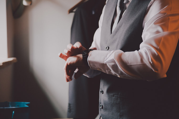 Chic Rustic Grey Barn Wedding http://www.kevelkinsphotography.co.uk/