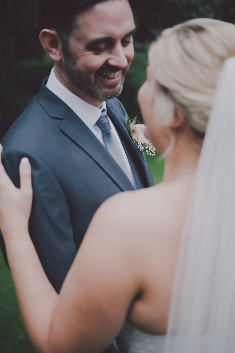 Chic Rustic Grey Barn Wedding http://www.kevelkinsphotography.co.uk/ 