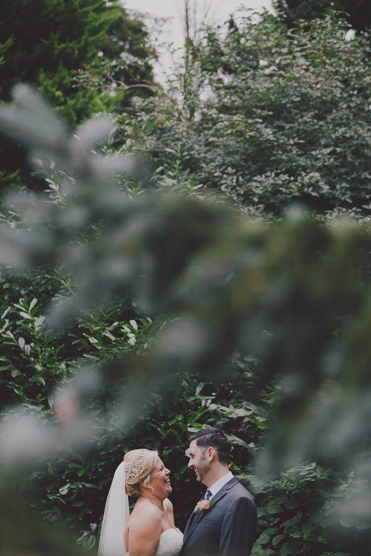 Chic Rustic Grey Barn Wedding http://www.kevelkinsphotography.co.uk/