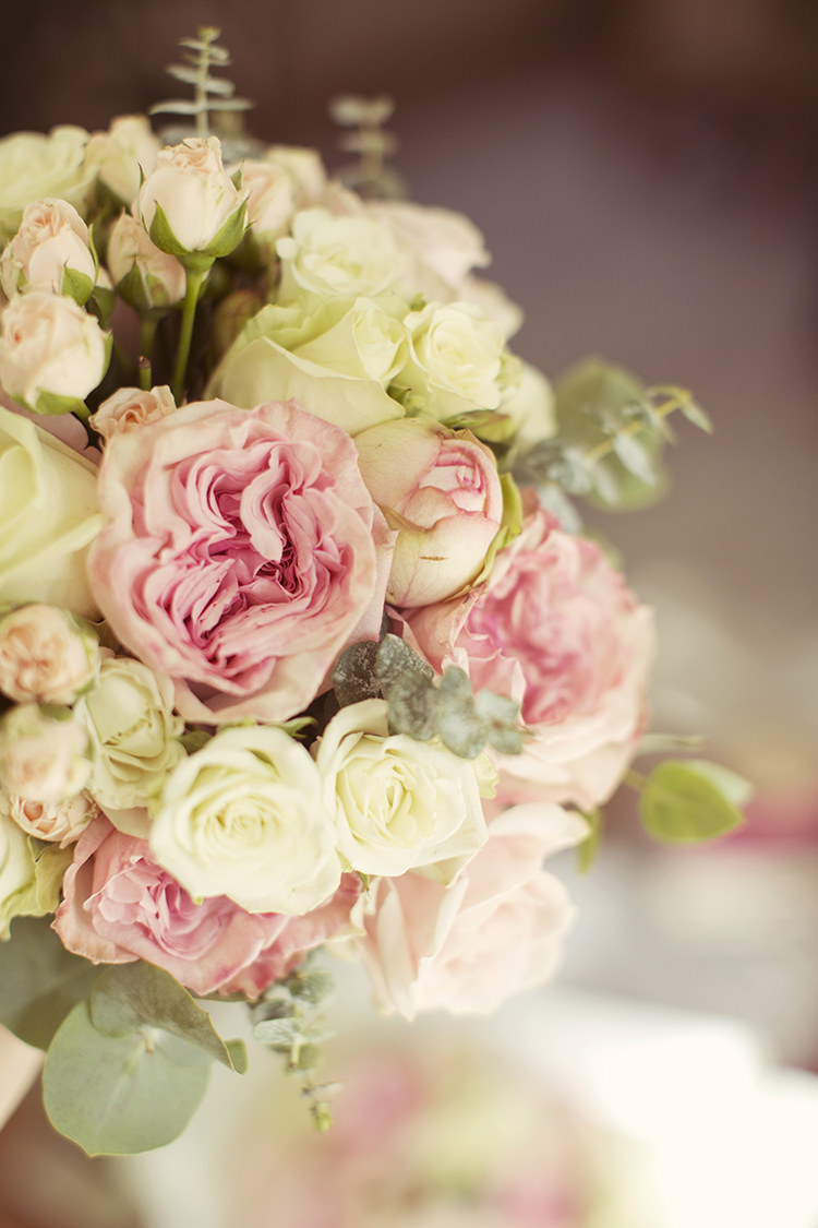 Bouquet Flowers Rose Cream Bride Bridal Elegant Romantic Classic Pink Wedding http://www.rebeccaweddingphotography.co.uk/