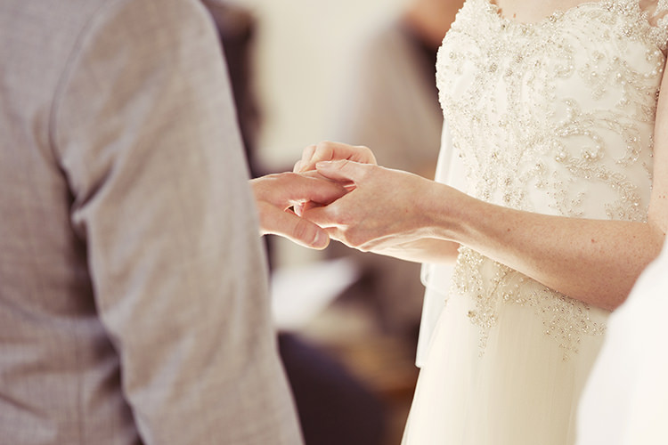 Elegant Romantic Classic Pink Wedding http://www.rebeccaweddingphotography.co.uk/