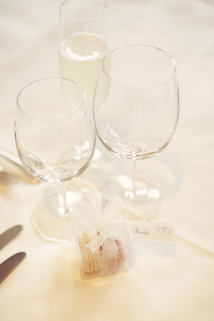 Macaron Favours Elegant Romantic Classic Pink Wedding http://www.rebeccaweddingphotography.co.uk/