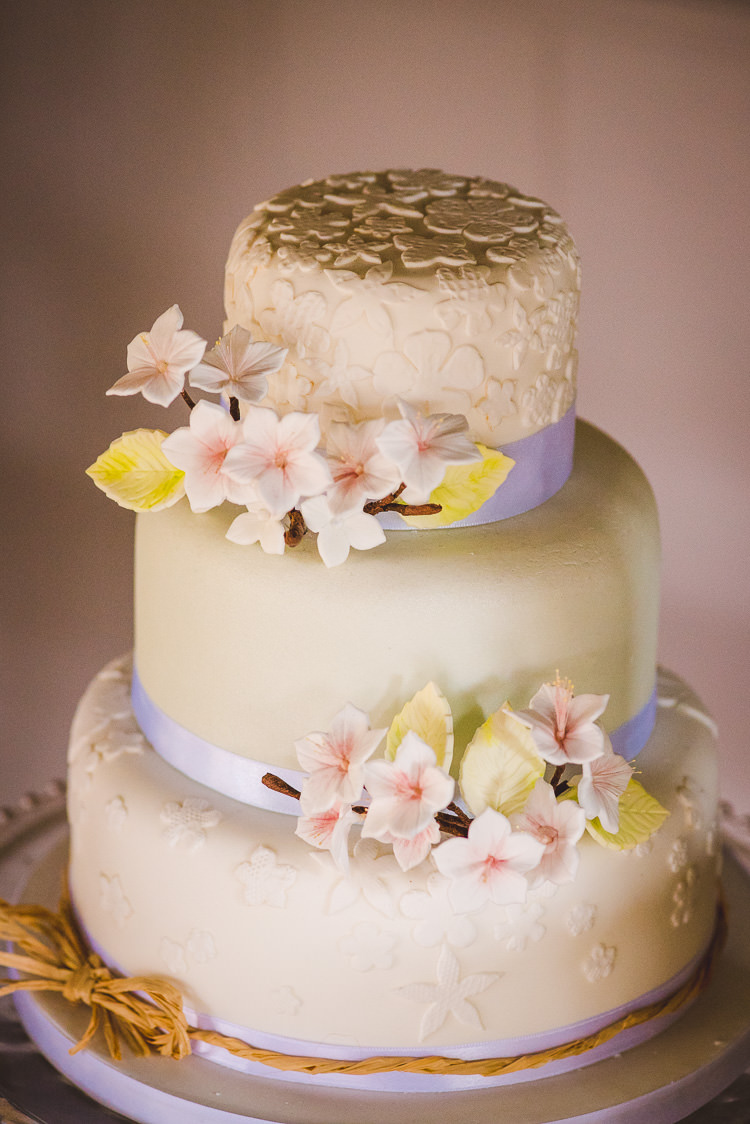 Floral Iced Cake Pretty Easter Magical Spring Bluebell Woodland Wedding Ideas http://helinebekker.co.uk/