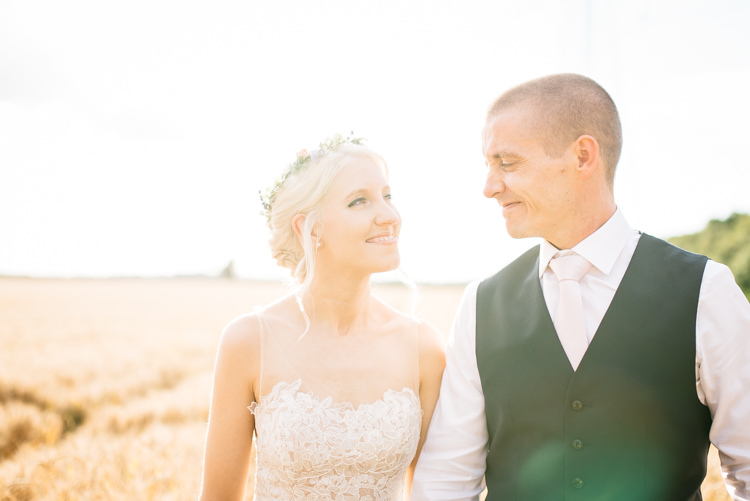 Rustic Woodland Modern Wedding http://www.jennymacare.com/