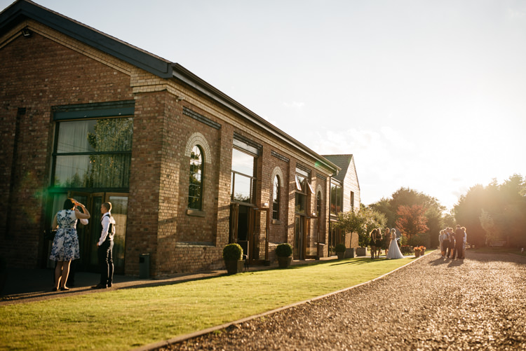Rustic Woodland Modern Wedding http://www.jennymacare.com/