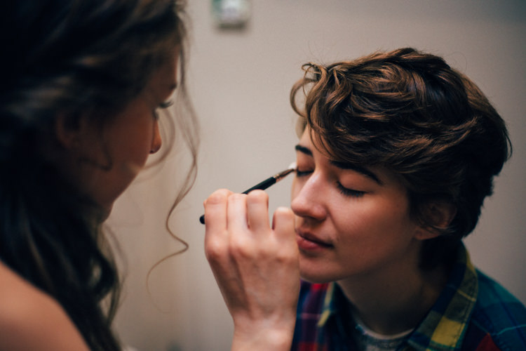 Simple Hairstyle Heartwarming Festive Winter Wedding http://www.nikkivandermolen.com/