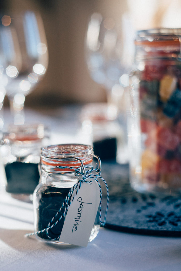 Favours Heartwarming Festive Winter Wedding http://www.nikkivandermolen.com/