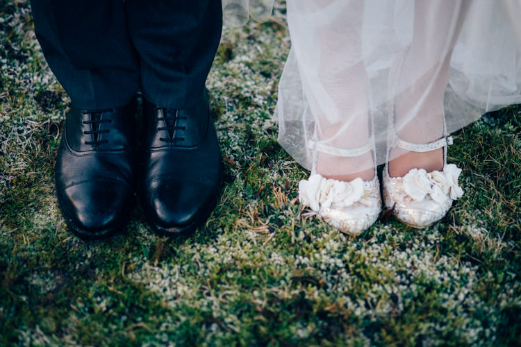 Irregular Choice Clarks Heartwarming Festive Winter Wedding http://www.nikkivandermolen.com/