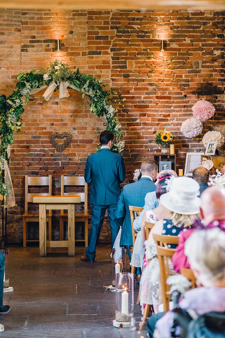 Classic Rustic Home Made Country Wedding http://www.jessicareeve-photography.com/