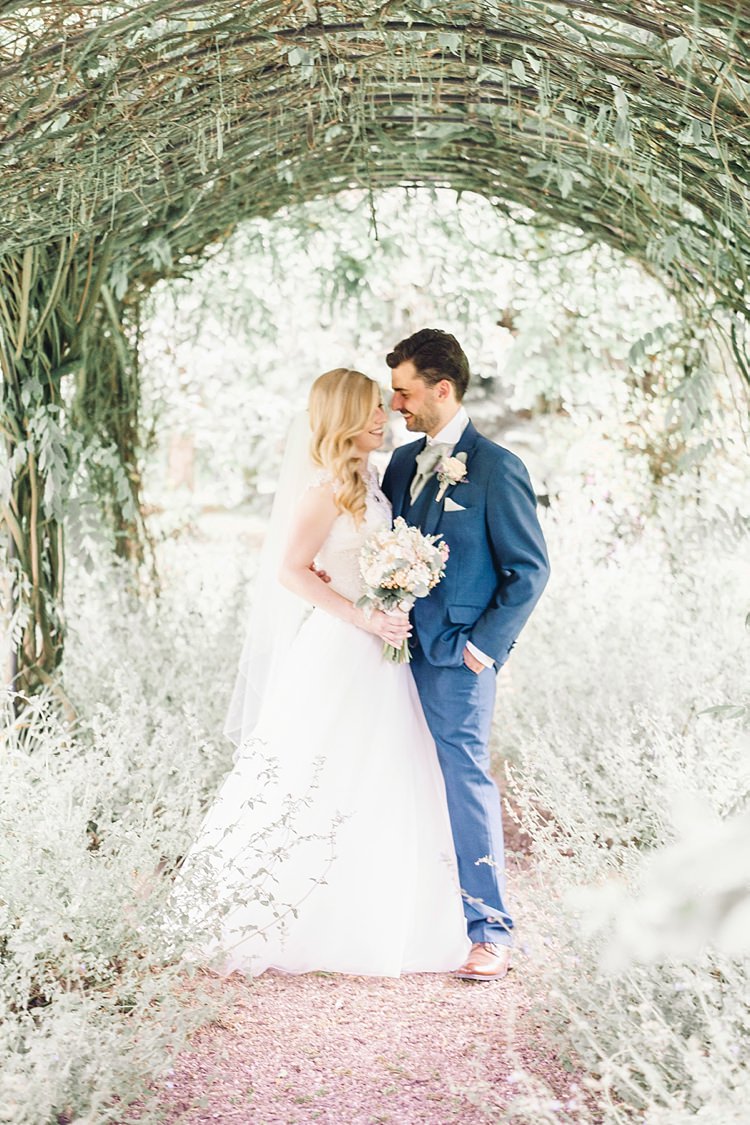 Classic Rustic Home Made Country Wedding http://www.jessicareeve-photography.com/