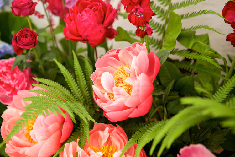 Floral Artistic Farm Wedding http://elizabetharmitage.com/