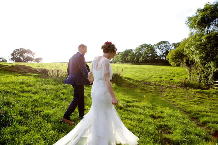 Floral Artistic Farm Wedding http://elizabetharmitage.com/